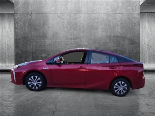 2020 Toyota Prius XLE