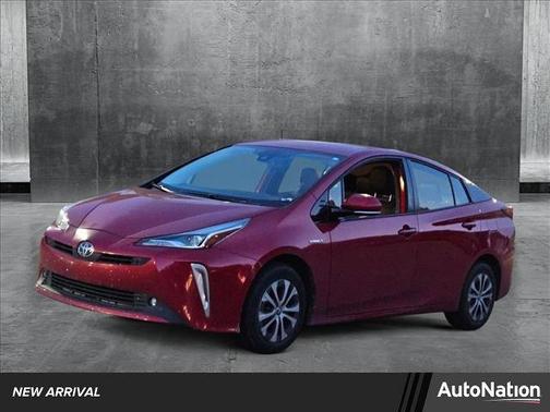 2020 Toyota Prius XLE