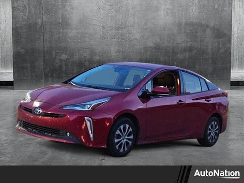 2020 Toyota Prius XLE
