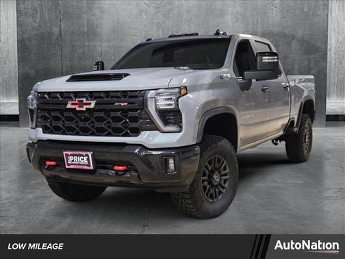 2025 Chevrolet Silverado 2500 4WD Crew Cab Standard Bed ZR2