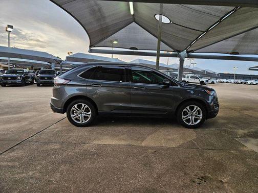 Magnetic Metallic 2017 Ford Edge Titanium