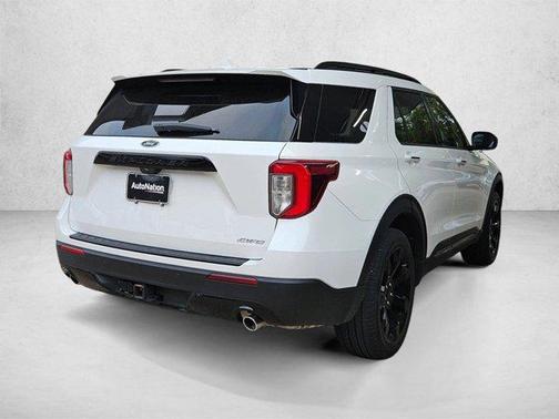 Star White Metallic Tri-Coat 2023 Ford Explorer ST-Line