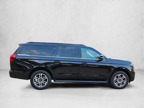 Agate Black Metallic 2025 Ford Expedition Max Active 4x4