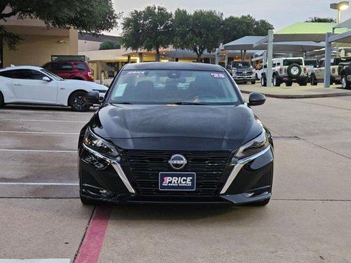 Super Black 2025 Nissan Altima SV FWD