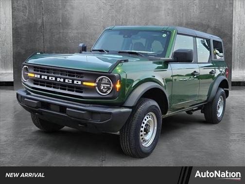 2025 Ford Bronco Base 4 Door 4x4