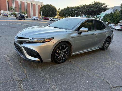 2021 Toyota Camry SE