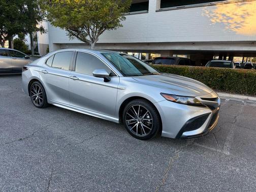 2021 Toyota Camry SE