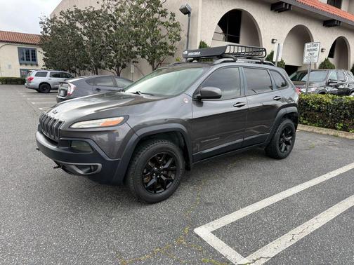 2015 Jeep Cherokee Sport