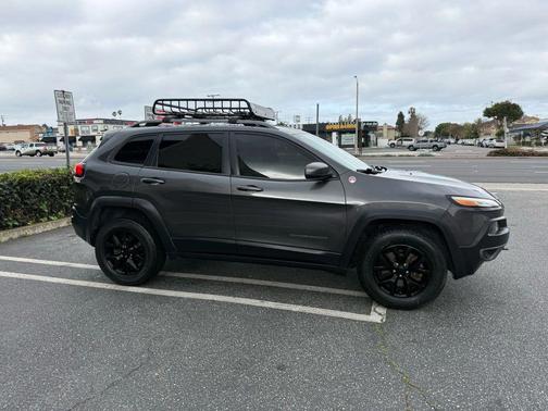 2015 Jeep Cherokee Sport