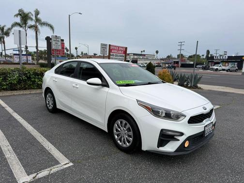 White 2020 Kia Forte FE