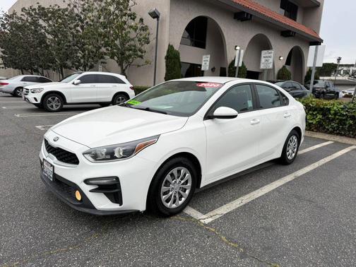 White 2020 Kia Forte FE