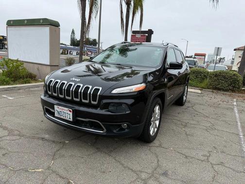 2015 Jeep Cherokee Sport