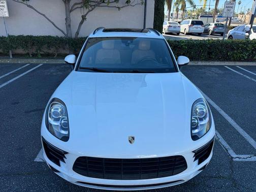 2018 Porsche Macan Sport Edition