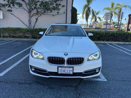 2014 BMW 528 528i Sedan 4D