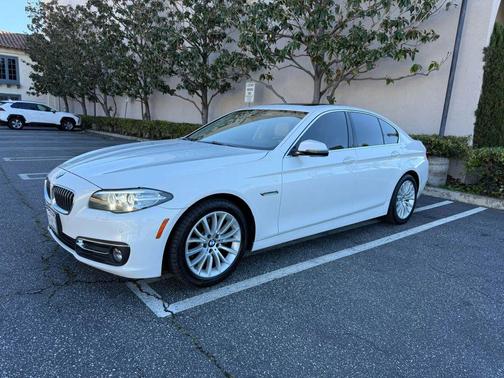 2014 BMW 528 528i Sedan 4D
