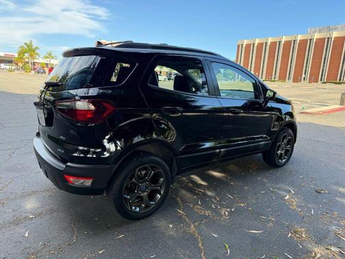 2018 Ford EcoSport SES