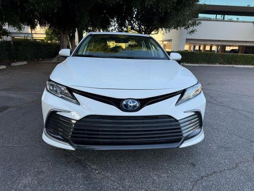2022 Toyota Camry LE