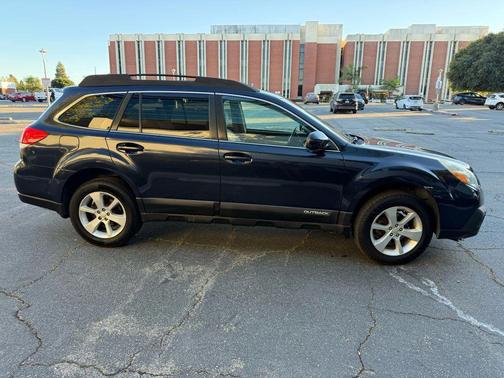2013 Subaru Outback 2.5i Premium