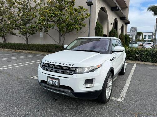 White 2013 Land Rover Range Rover Evoque Pure Plus