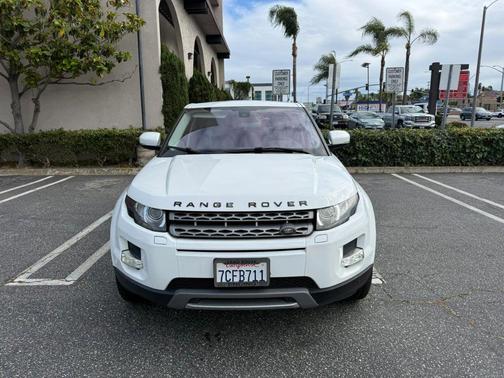 White 2013 Land Rover Range Rover Evoque Pure Plus