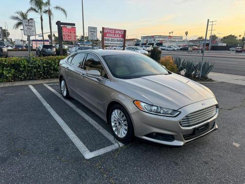 2016 Ford Fusion Energi SE Luxury