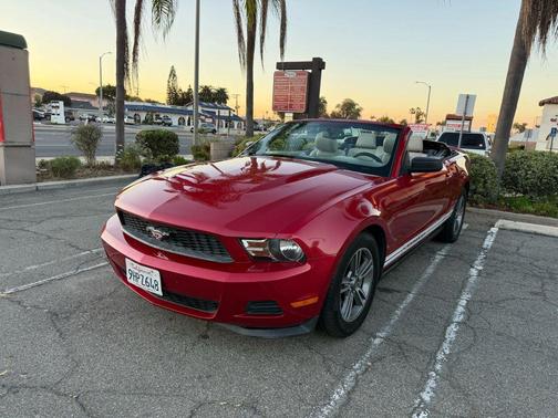 2012 Ford Mustang V6 Premium