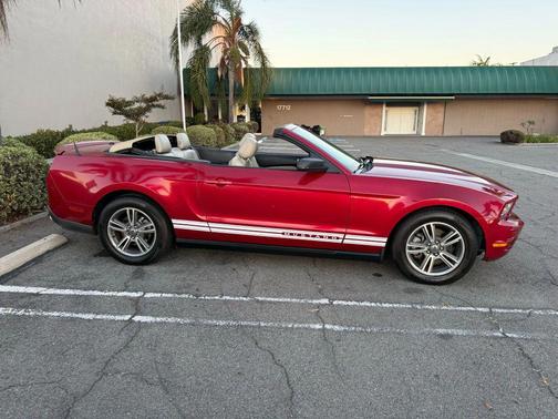 2012 Ford Mustang V6 Premium