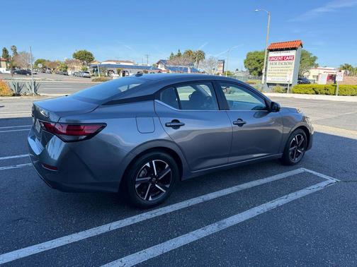 2024 Nissan Sentra SV