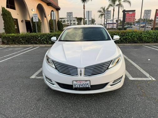 2016 Lincoln MKZ Hybrid Base