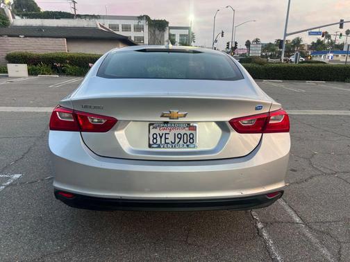 2018 Chevrolet Malibu Hybrid Base