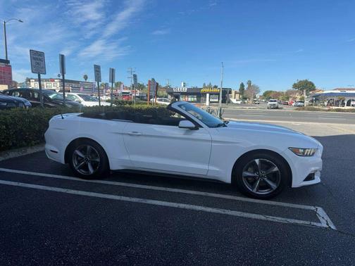 2016 Ford Mustang V6