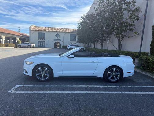 2016 Ford Mustang V6