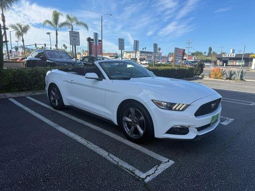 2016 Ford Mustang V6