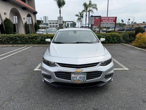 Silver 2018 Chevrolet Malibu Hybrid Base