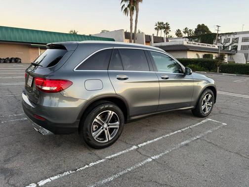 2016 Mercedes-Benz GLC 300 Base