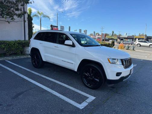 2012 Jeep Grand Cherokee Laredo