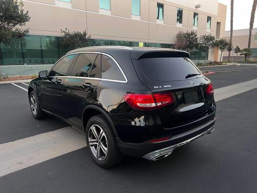 Black 2018 Mercedes-Benz GLC 300 Base