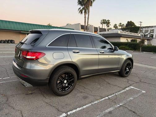 2016 Mercedes-Benz GLC-Class GLC 300