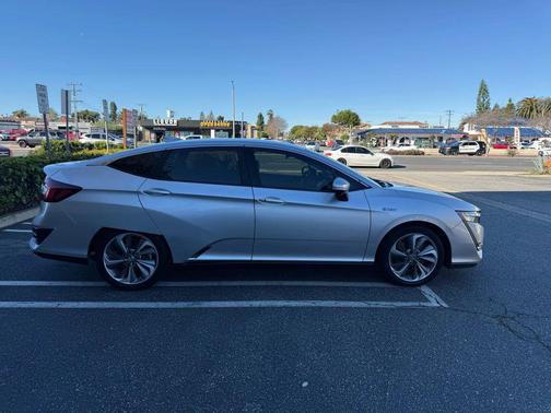 2018 Honda Clarity Plug-In Hybrid Touring