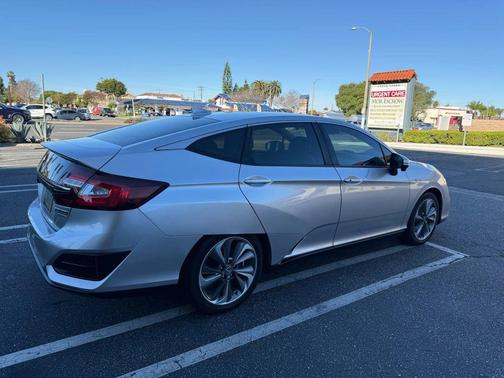 2018 Honda Clarity Plug-In Hybrid Touring