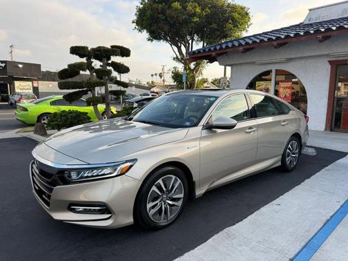 Tan 2018 Honda Accord Hybrid EX