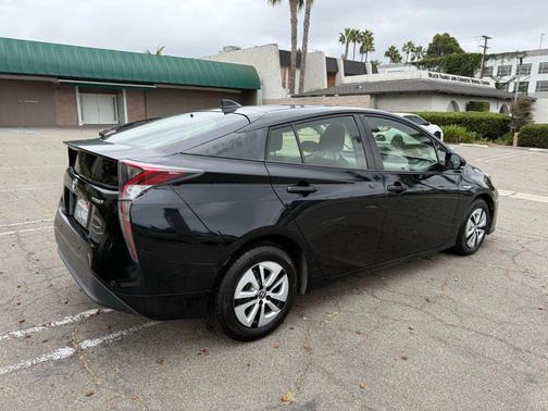 2018 Toyota Prius Two