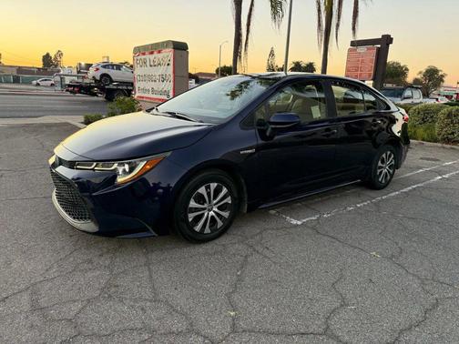 2020 Toyota Corolla Hybrid SE