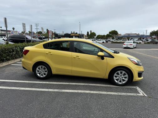 Yellow 2016 Kia Rio LX