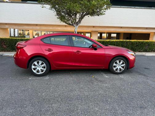 2018 Mazda Mazda3 Sport