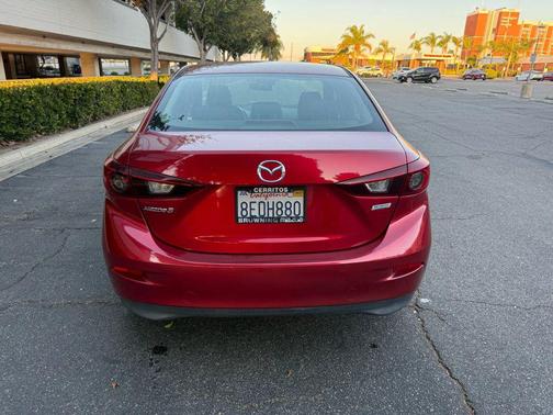 2018 Mazda Mazda3 Sport