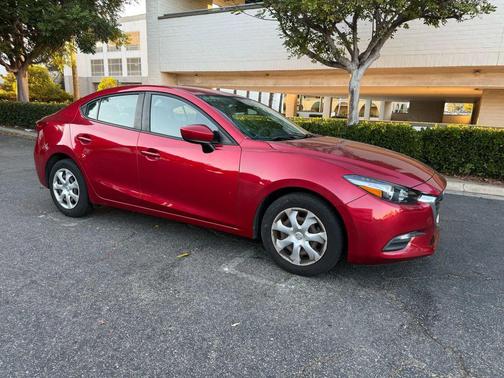 2018 Mazda Mazda3 Sport