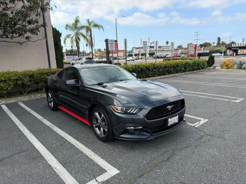 2016 Ford Mustang EcoBoost Premium