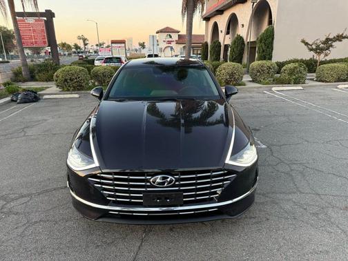 2023 Hyundai SONATA Hybrid SE