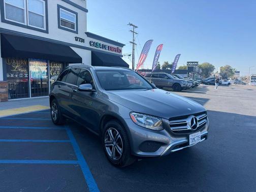 Gray 2016 Mercedes-Benz GLC 300 Base